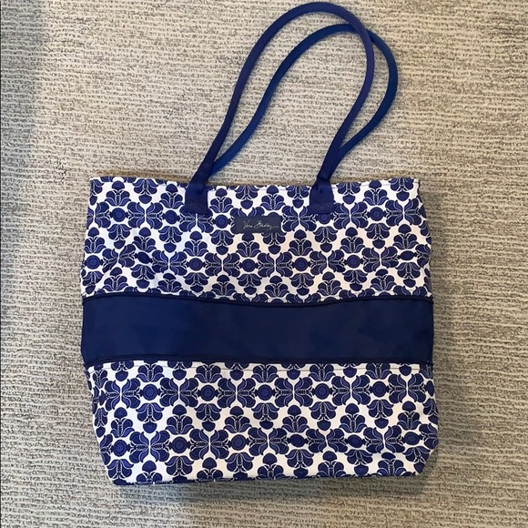 Vera Bradley Blue & White Expandable Bag - Picture 3 of 7